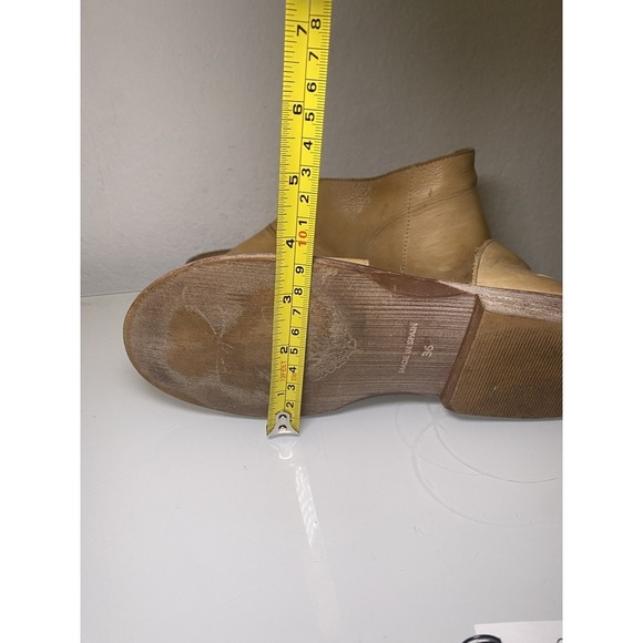 Free People Mont Blanc Sandals Womens Size 36 US 5.5 Tan Open Toe/Side Comfort - Picture 16 of 16